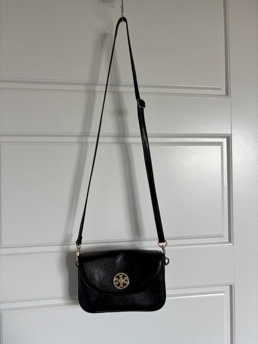 Tory Burch Robinson Mini Crossbody Bag Black Saffiano Leather Gold Hardware